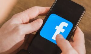 Qual diferença entre desativar e remover conta do Facebook?