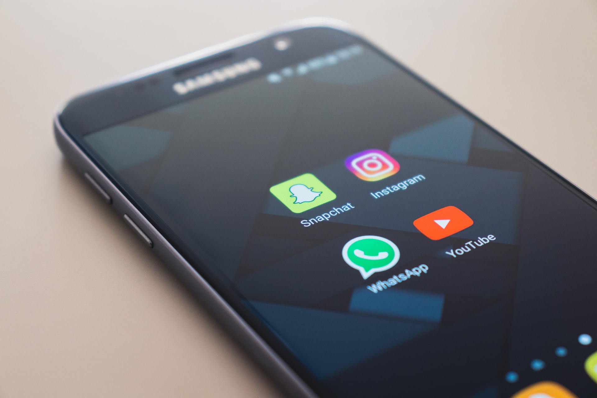 Leve clientes do Instagram ao WhatsApp com publicações turbinadas