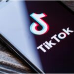 O que exatamente é o TikTok? O que o torna tão popular?